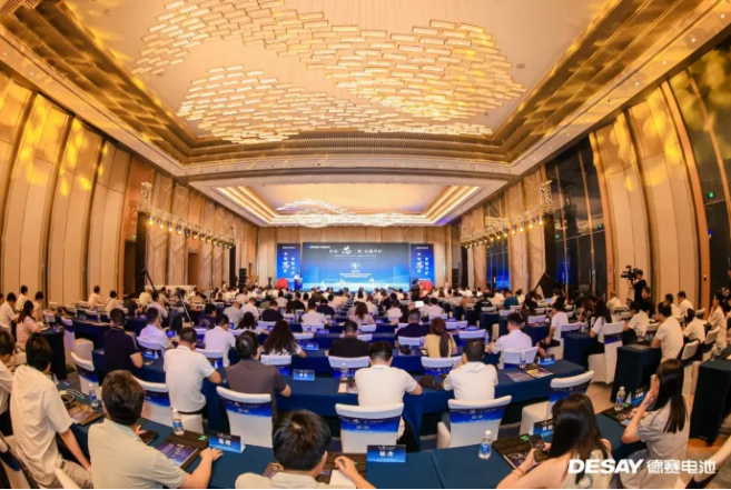 領(lǐng)跑萬億賽道，德賽電池全球首發(fā)主動安全電芯·系統(tǒng)并與7大